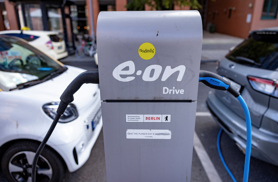 Jetten Obtient Ce Qu’il Veut : Plus De Voitures électriques Qu’essence ...